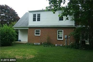 3rd image of 341 E Irvin Ave