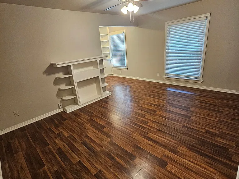 3911 Prescott Ave #6 — Photo 5