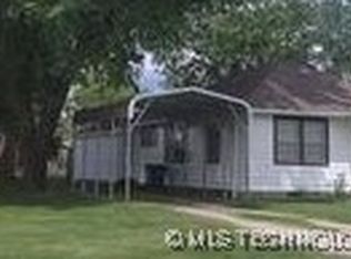 833 Lehigh Ave, Hartshorne, OK 74547