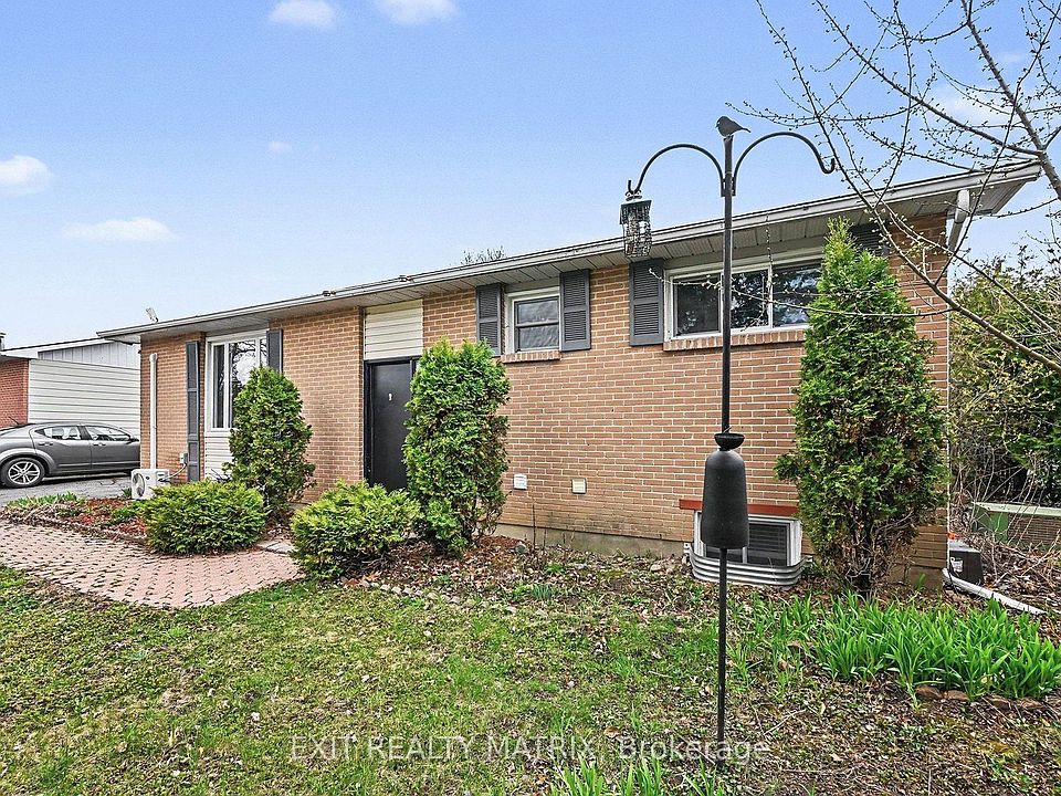 1st image of 91 Sheldrake Dr