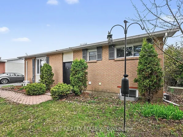 91 Sheldrake Dr, Ottawa, ON K2L 1T1