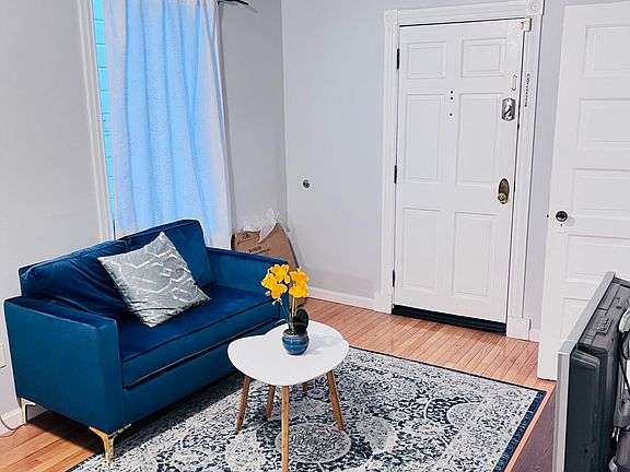 2nd image of 1137 De Haro St #1135