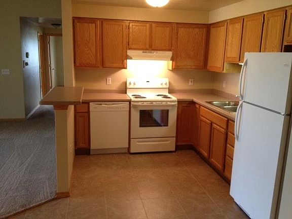 5th image of 1571 Silverstone Trl APT 6