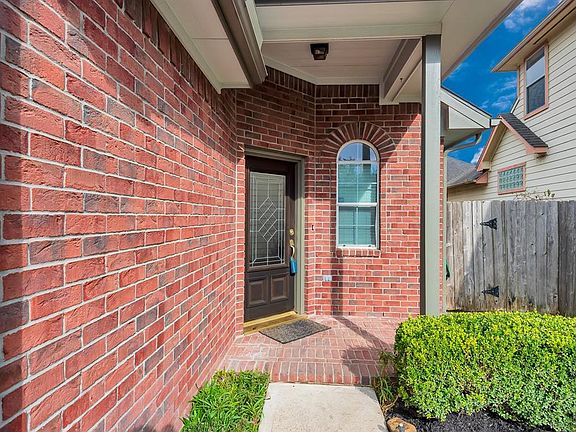 3rd image of 21714 Shallow Glen Ln