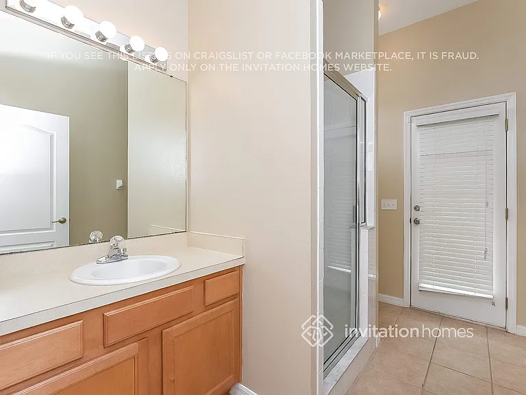2620 Abbey Grove Dr — Photo 14