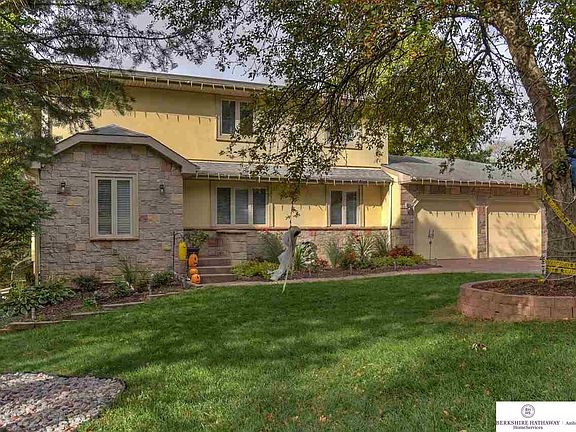 3rd image of 5634 N 81st St