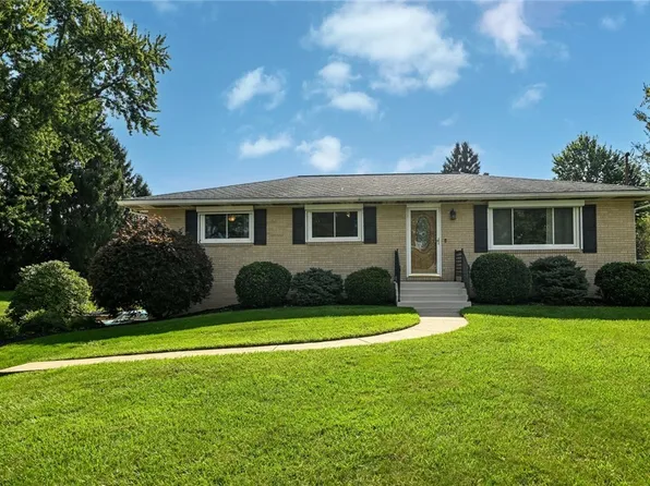 1420 Whitehall Dr, Mogadore, OH 44260