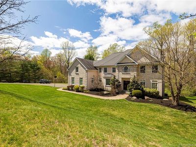123 Aspen Lane, Trumbull, CT, 06611