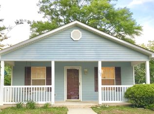 204 Parker Ln, Lagrange, GA 30240