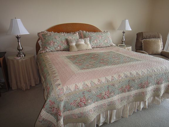 5th image of 555 Harrison Ave APT 302