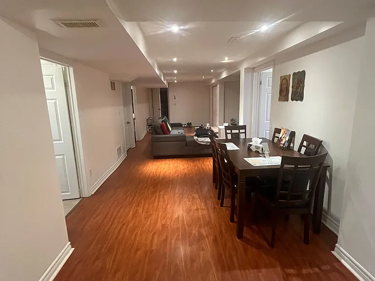 4594 Bismark Cres — Photo 7