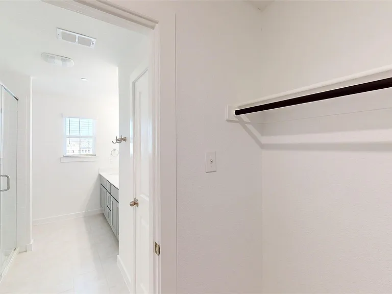 2916 Elle Dr — Photo 28