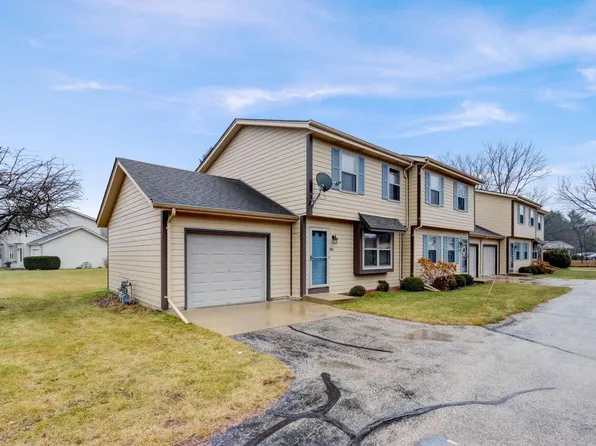 400 Highland STREET, Wales, WI 53183