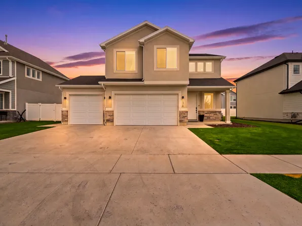 374 W Ropelato Dr, Logan, UT 84321