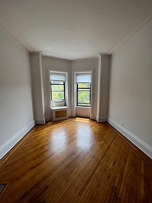 Rented by Compass | media 18