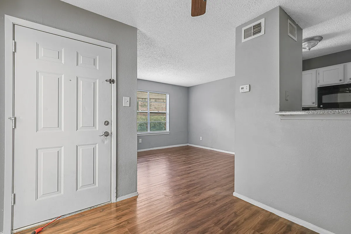 Building Photo - Cedar Point Apartments