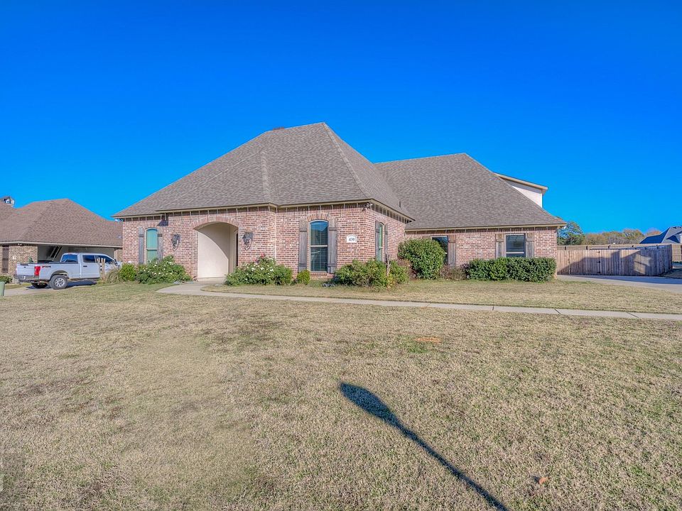 1st image of 430 Diane Ln