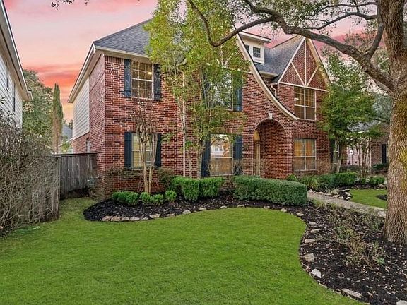 2nd image of 3907 Sweet Hollow Ct