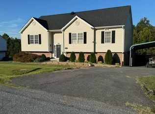 59 Carters Crossing Ln, Forest, VA 24551