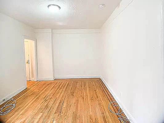 4th image of 2521 31st Ave APT C13