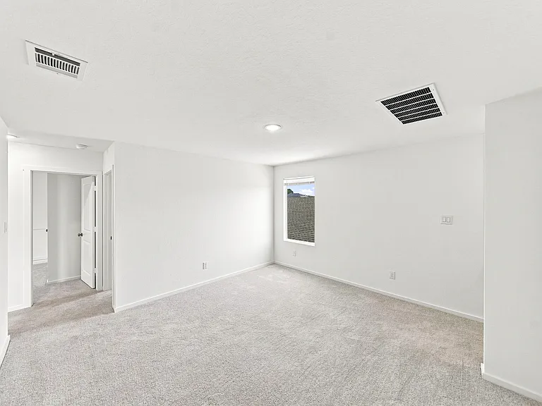 233 Pastar Fls — Photo 32