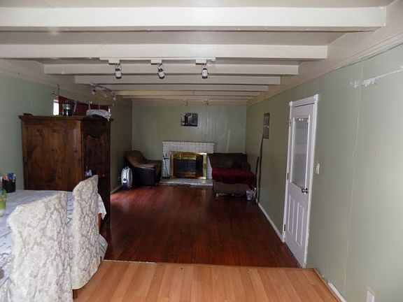 5th image of 14022 Leibacher Ave