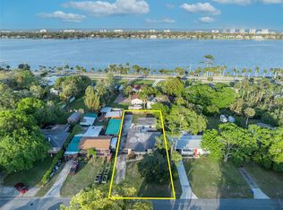 715 Alcazar Ave, Ormond Beach, FL 32174