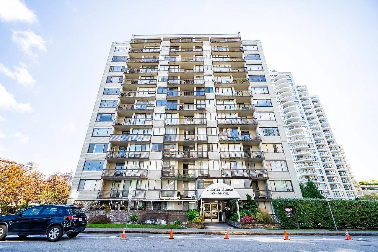2 bed, 870 sqft, $2,500 — Photo 1
