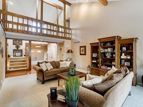 3rd image of 6806 Cloister Cliffs Dr