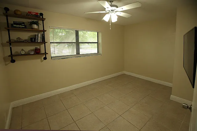 1536 NW 12th Ave — Photo 11