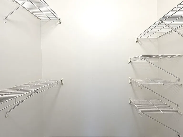 52 Woodland Hills Dr #10 — Photo 15