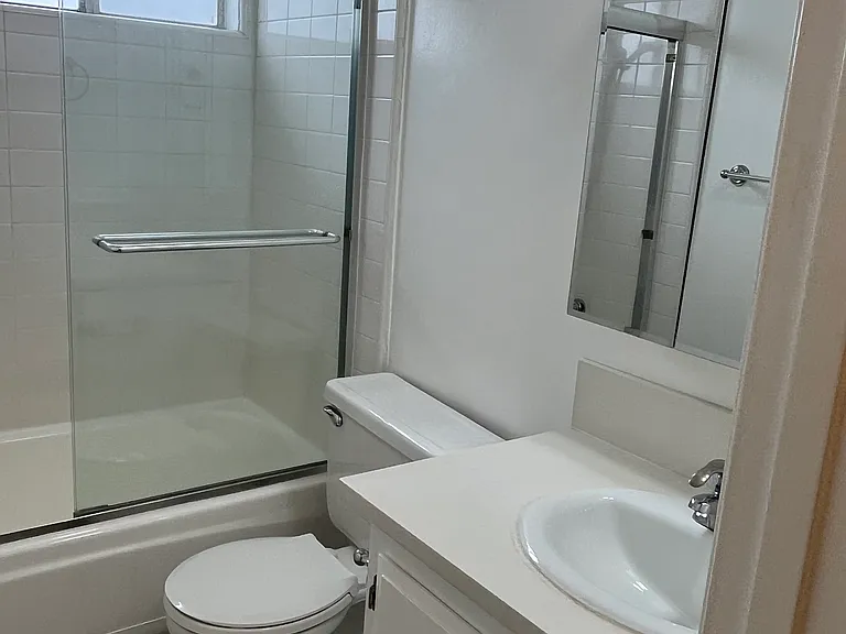 12424 Texas Ave — Photo 10