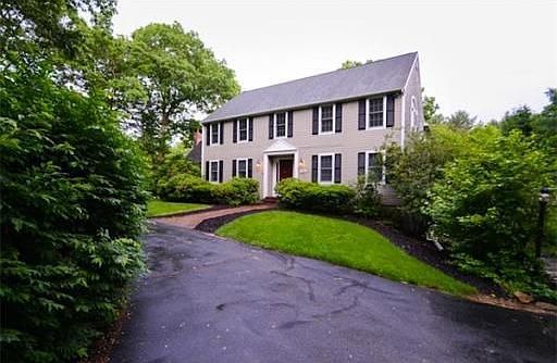 1st image of 90 Screenhouse Ln