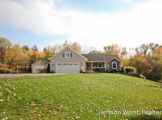 2554 Byron Rd, Hudsonville, MI 49426