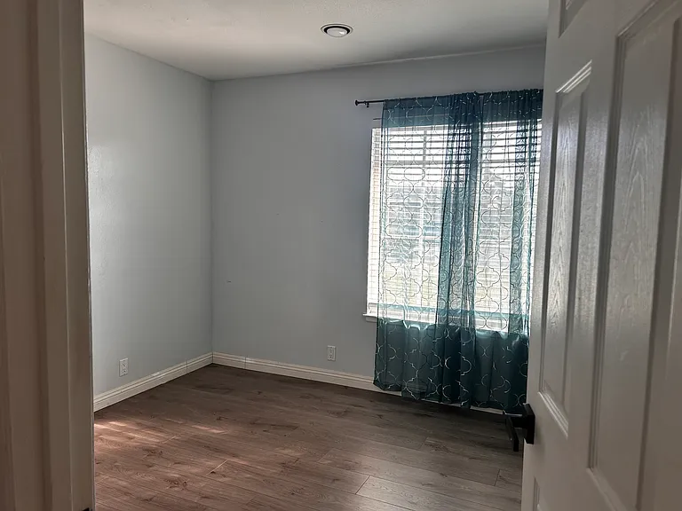 861 Calle Camelia — Photo 12