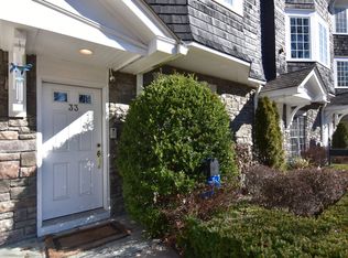 33 1st St, Pelham, NY