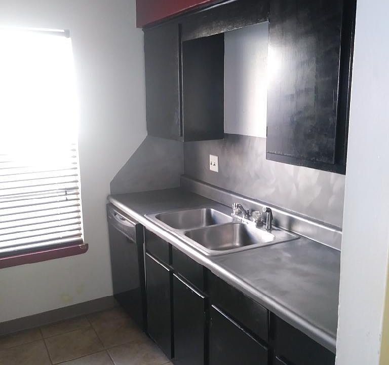 1st image of 415 N State Ave APT 4