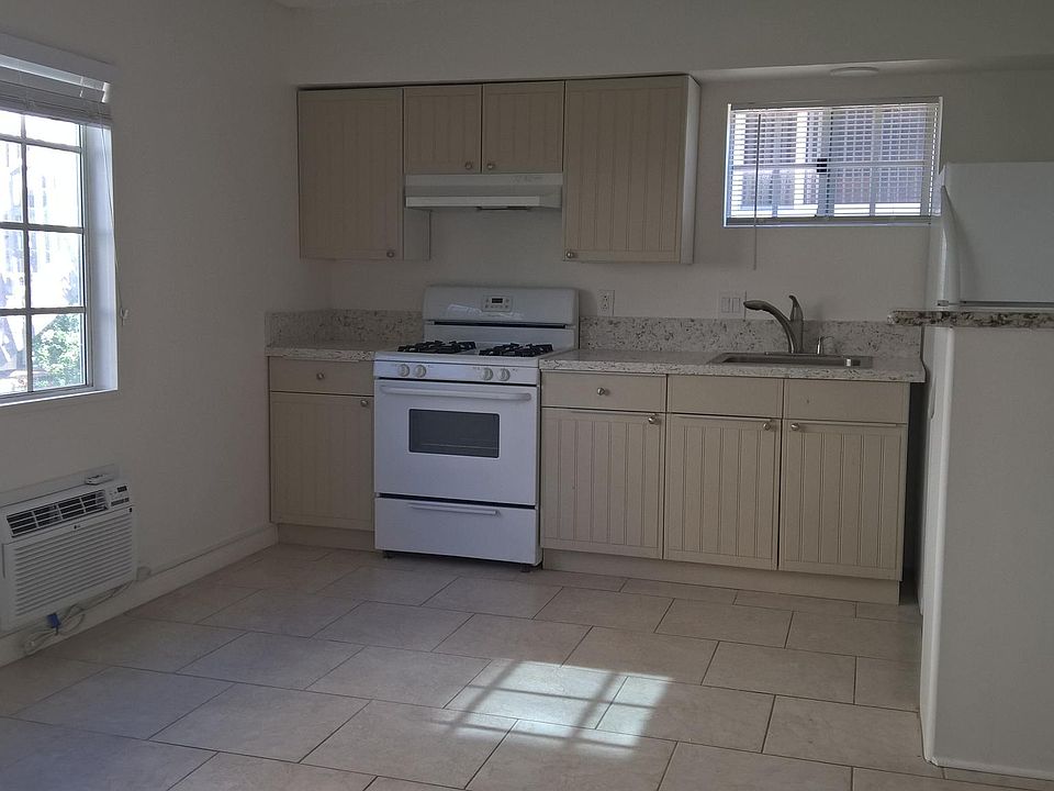 1st image of 7451 Herschel Ave