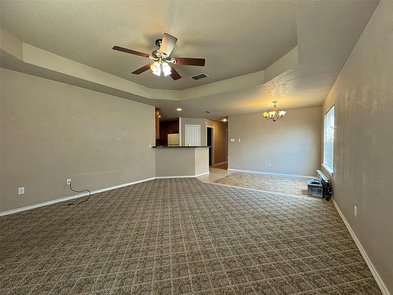 116 Donley St — Photo 2