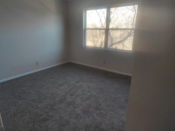2nd image of 612 Illinois St #6