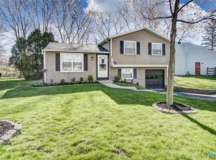 5764 Pheasant Hollow Dr, Toledo, OH 43615