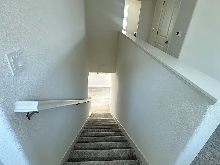 527 Twilight Pl — Photo 16