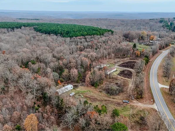 31802 Highway 17, Laquey, MO 65534