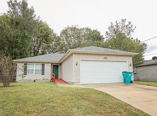 212 N Westport Ave, Springfield, MO 65802