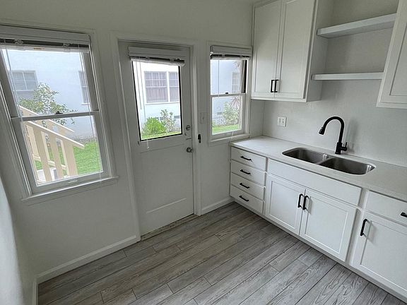 5th image of 301 Bay Shore Ave APT F