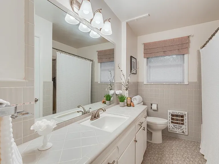 2515 Sherwood St — Photo 22