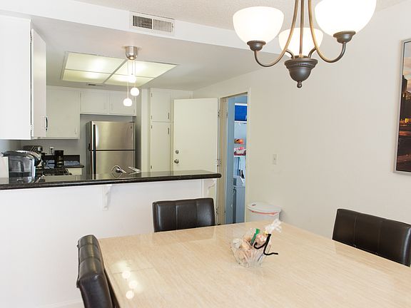 Dining into Kitchen