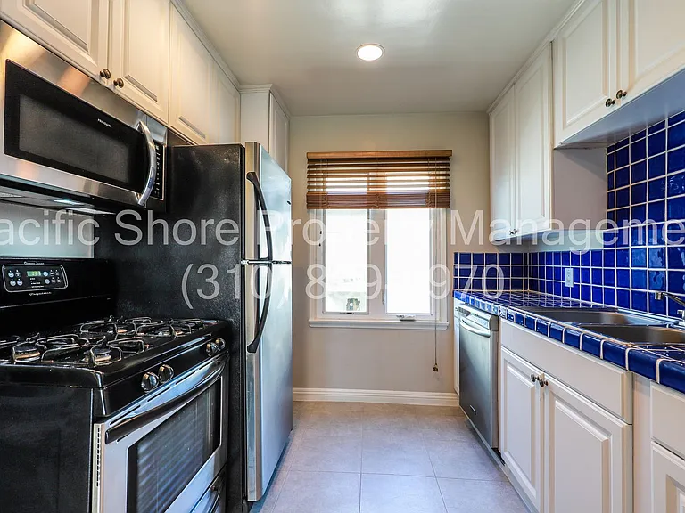 Nebraska Apartments — Photo 7