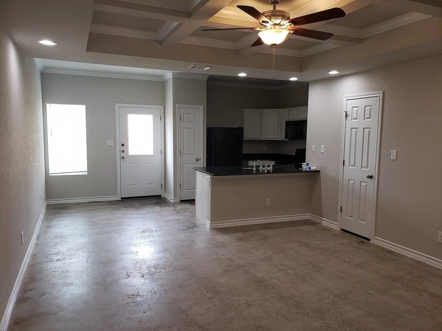Town home for rent — Photo 2
