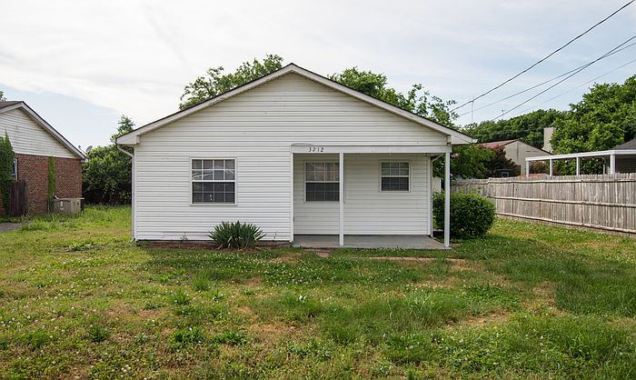 1st image of 3212 Woodstock Dr